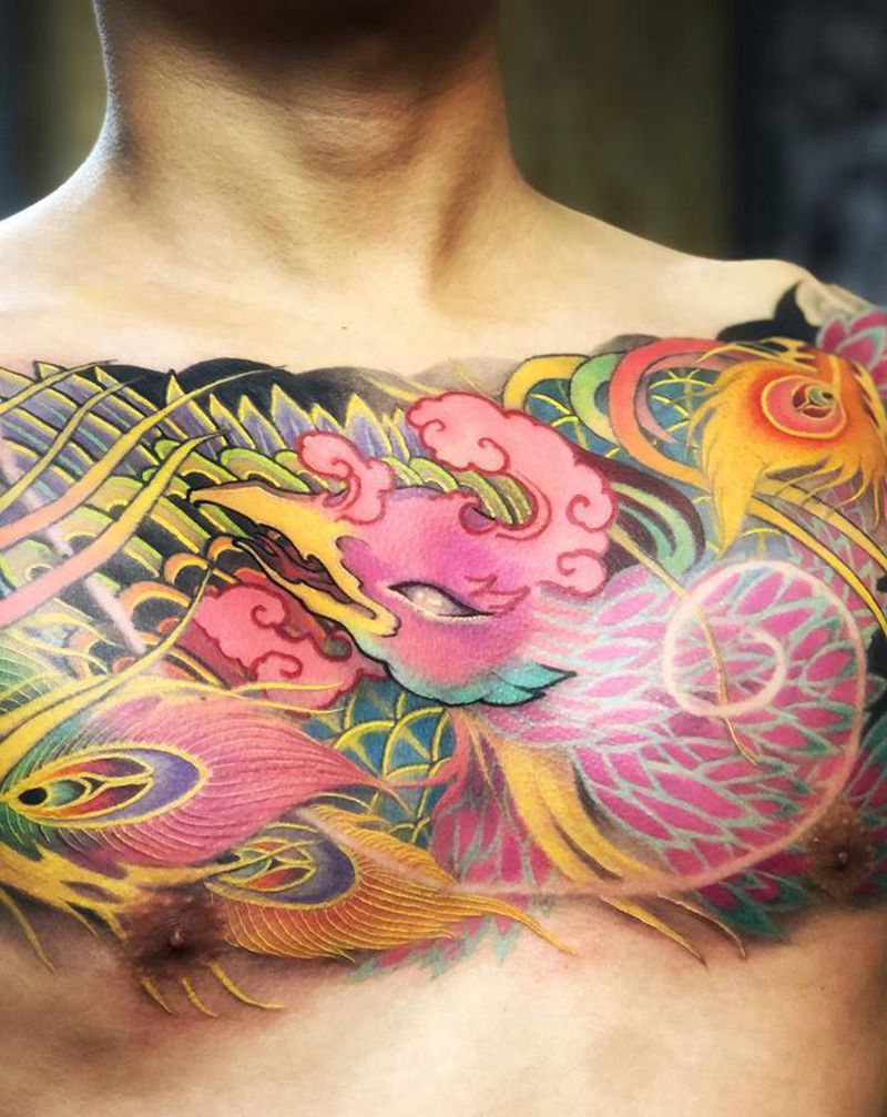 《凰》纹身图片_胸部新传统纹身图案