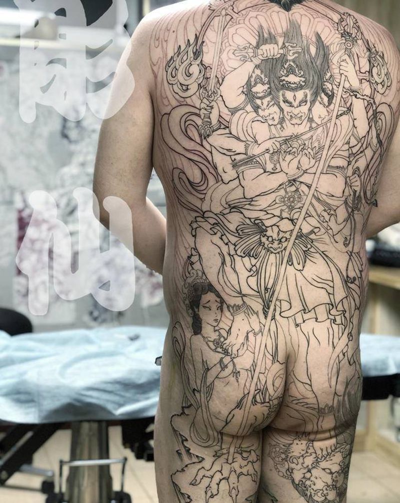 降三世明王纹身图片_背部新传统纹身图案