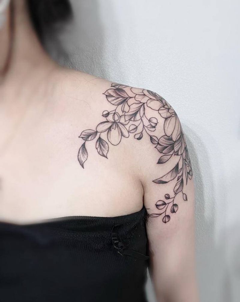 素纹身图片_肩部纹身图案