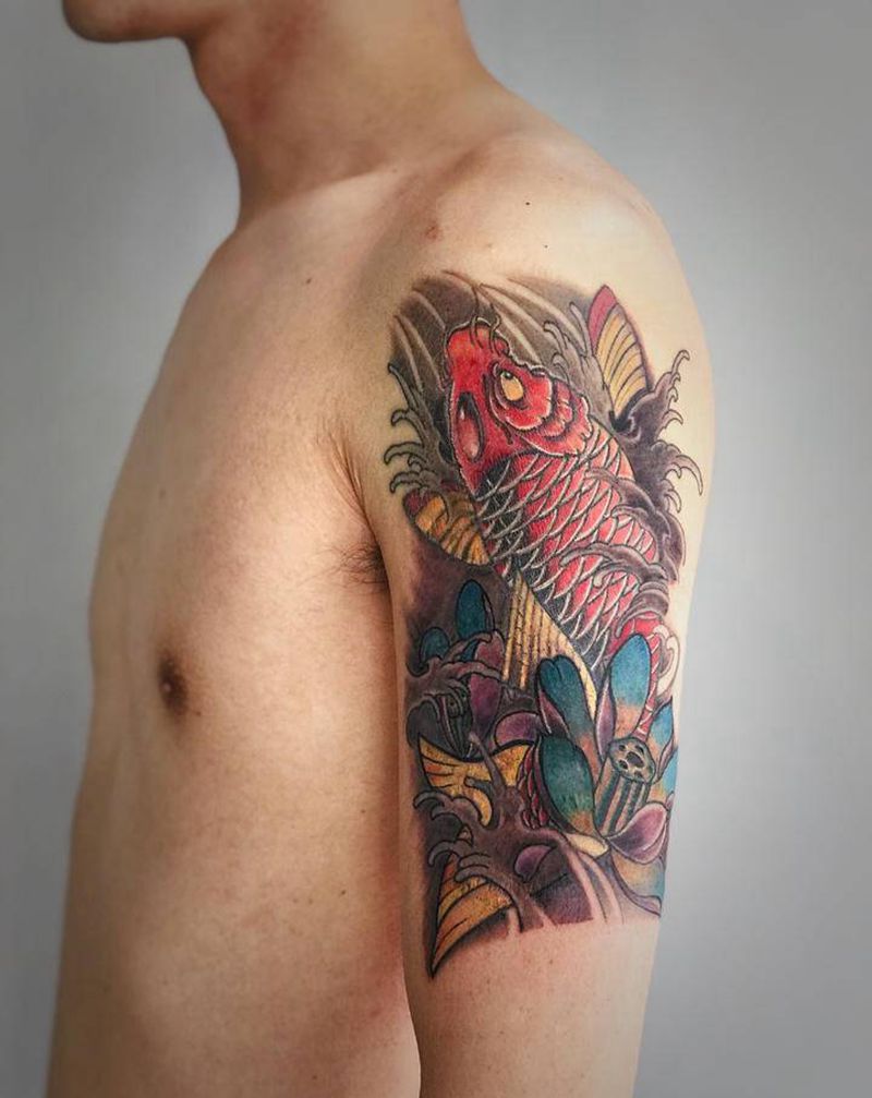 鲤鱼纹身图片_手臂新传统鲤鱼纹身图案