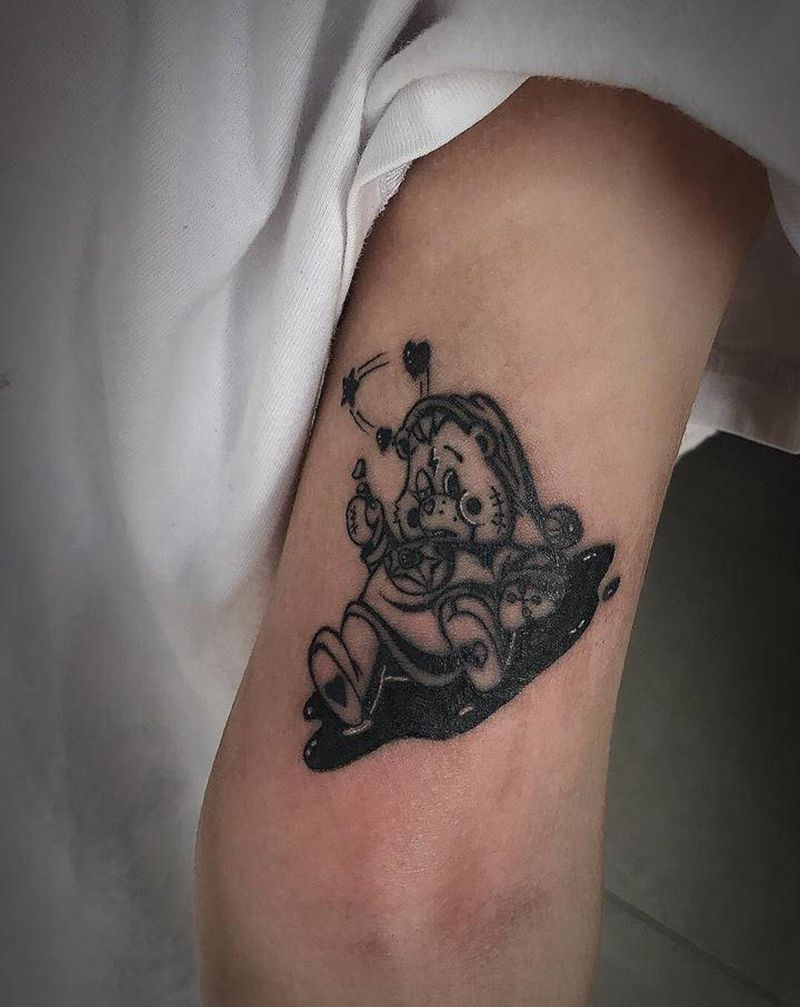 小熊纹身图片_手臂Old School小熊纹身图案