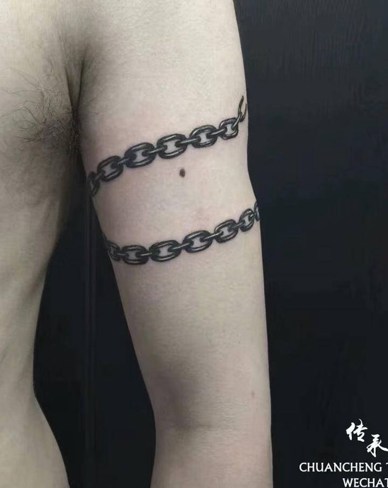 铁链纹身图片_手臂欧美写实纹身图案