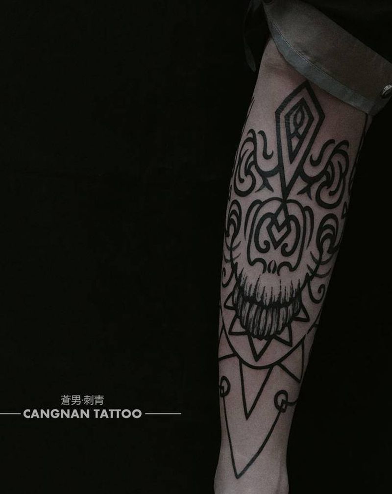 图腾纹身图片_腿部图腾纹身图案