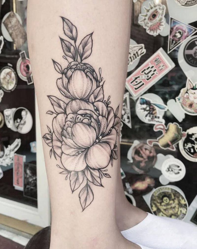 素花纹身图片_腿部胸部点刺纹身图案