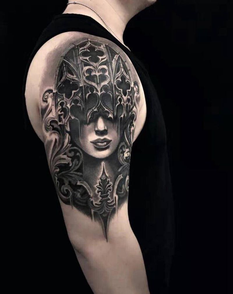 眼睛快抠瞎了快纹身图片_手臂欧美写实纹身图案