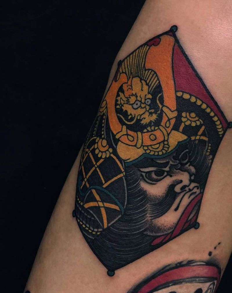 武士纹身图片_腿部Old School纹身图案