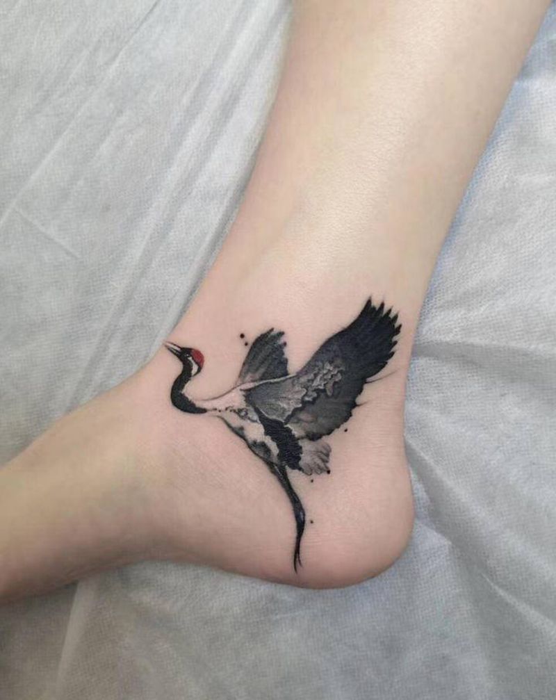 遮盖纹身图片_腿部水墨纹身图案