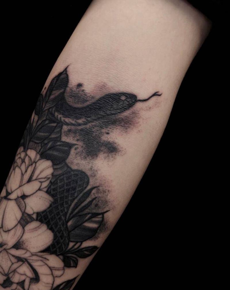 蛇纹身图片_手臂纹身图案