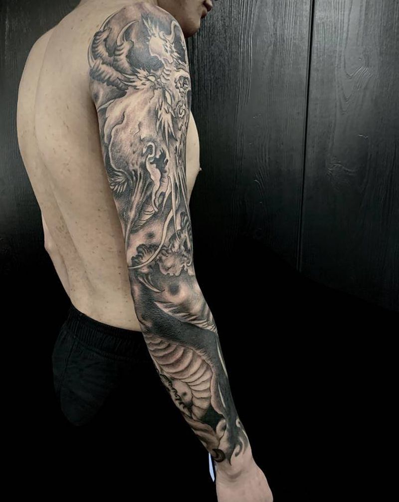 花臂龙遮盖纹身图片_手臂新传统纹身图案