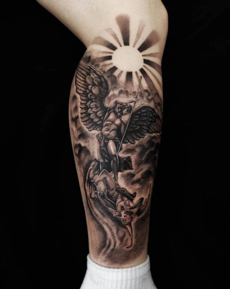 天使恶魔纹身图片_腿部欧美写实纹身图案