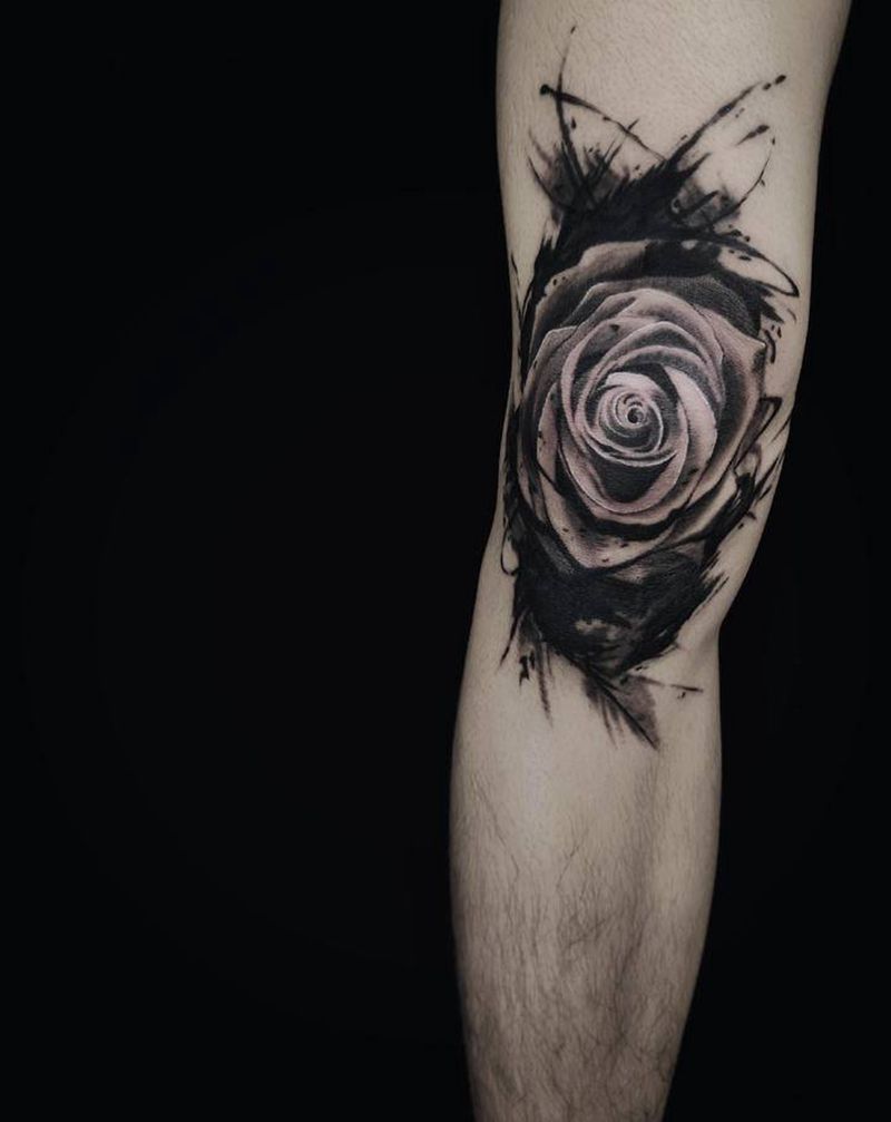 爆个膝盖纹身图片_腿部欧美写实纹身图案