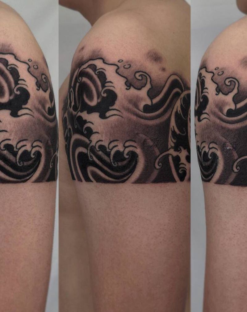 水浪臂环纹身图片_手臂新传统纹身图案