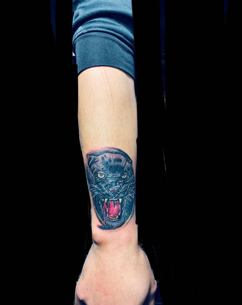 豹子纹身图片_手部纹身图案