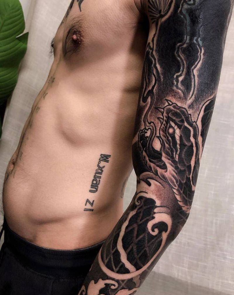 大蛇/遮盖纹身图片_手臂新传统纹身图案