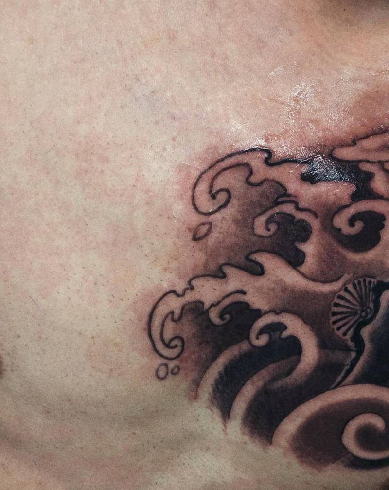 水纹身图片_胸部新传统纹身图案