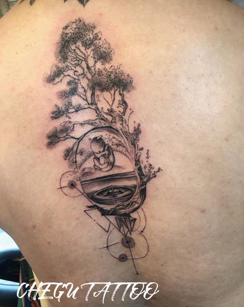 顾客自带图纹身图片_背部几何纹身图案