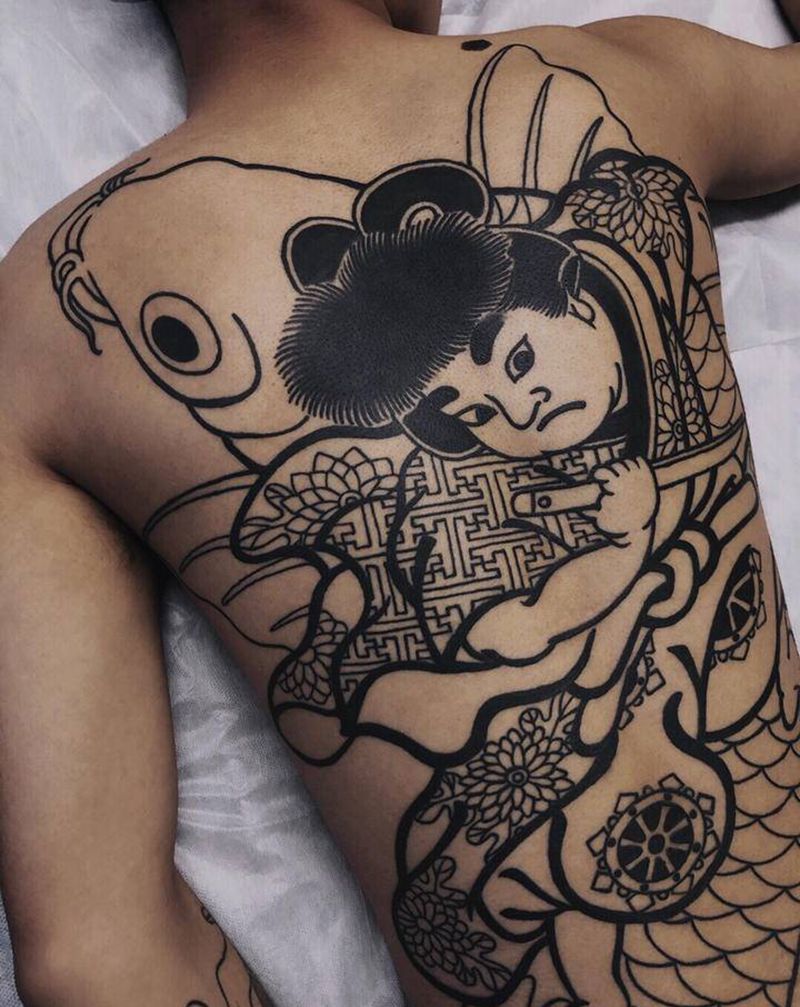 下雨天 扎个针，岂不美哉？纹身图片_背部老传统纹身图案