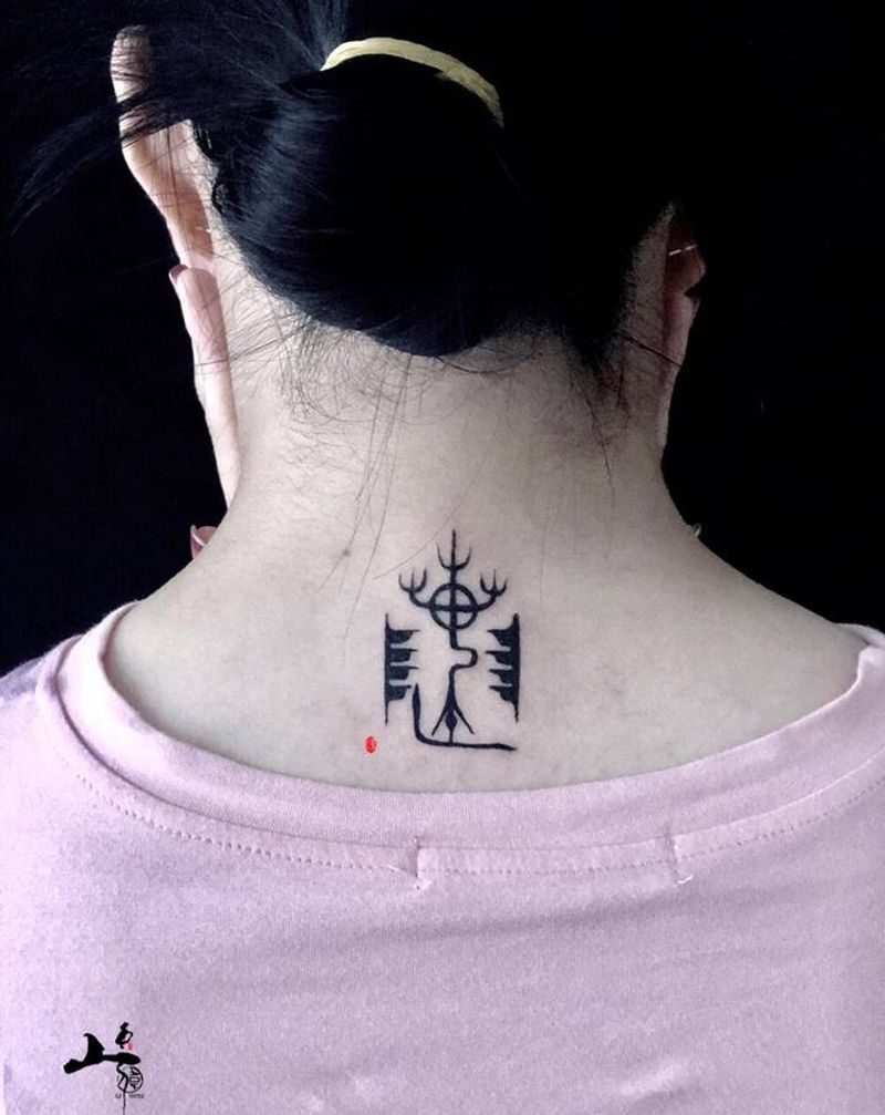 图腾纹身图片_颈部图腾纹身图案