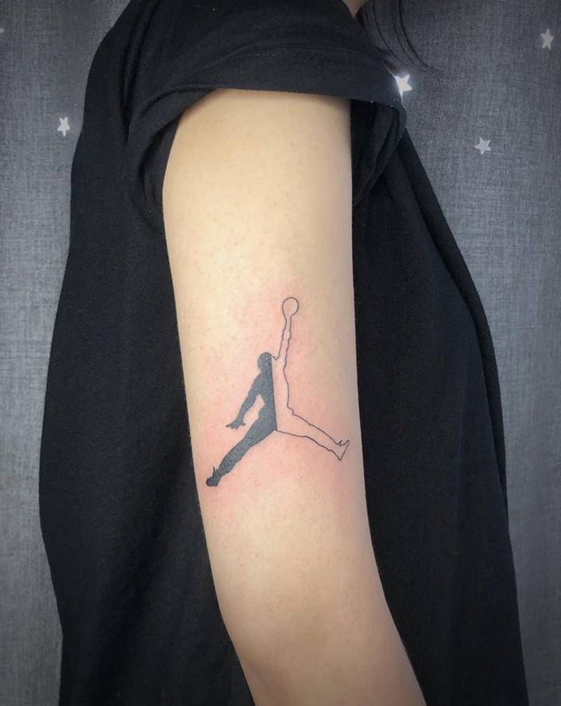 AJ纹身图片_手臂图腾几何纹身图案