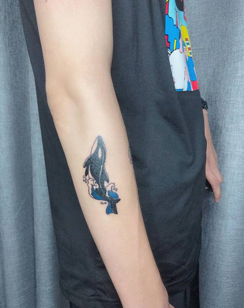 鲸鱼纹身图片_手臂Old School鲸鱼纹身图案