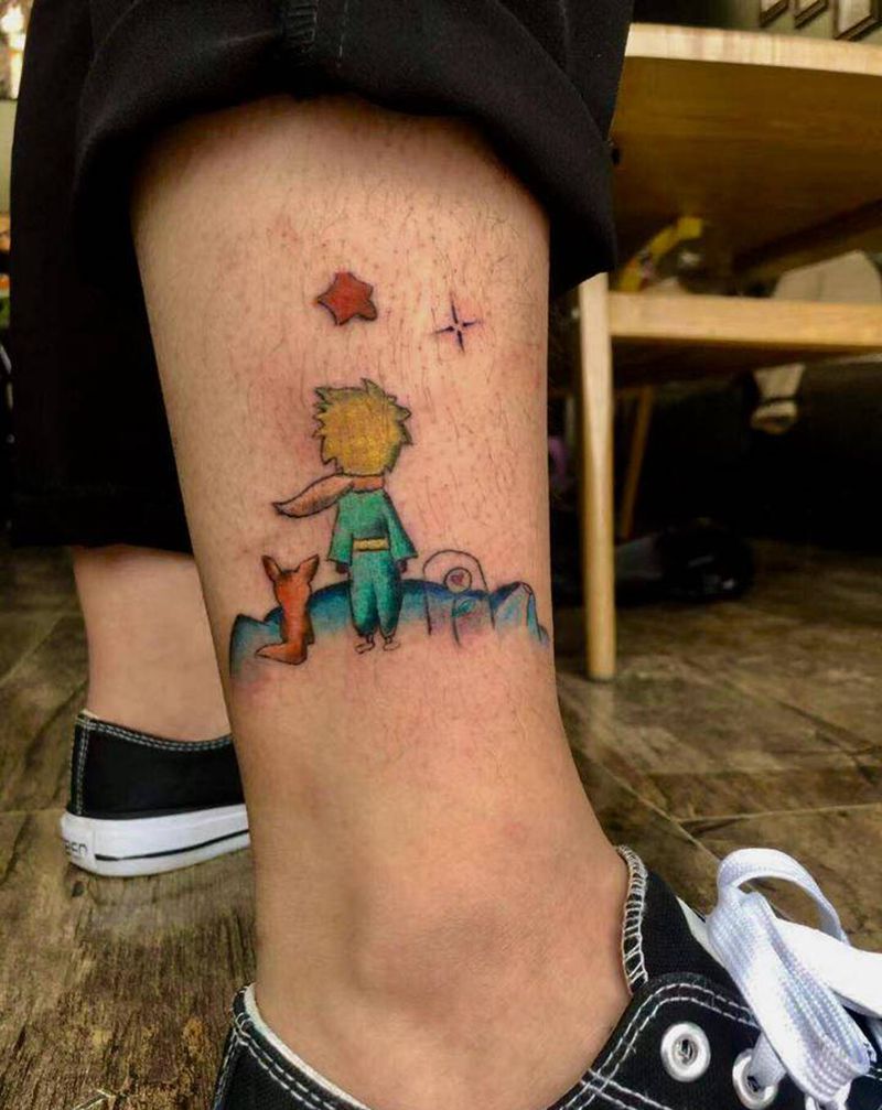 小王子纹身图片_脚部纹身图案