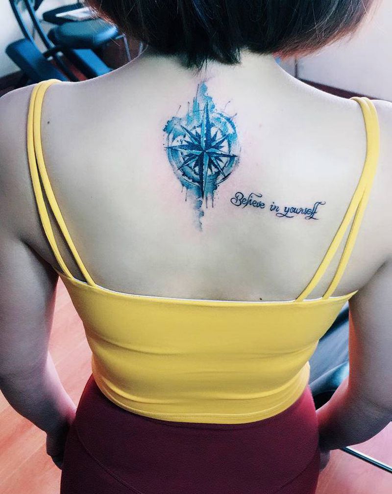 指南针纹身图片_背部纹身图案