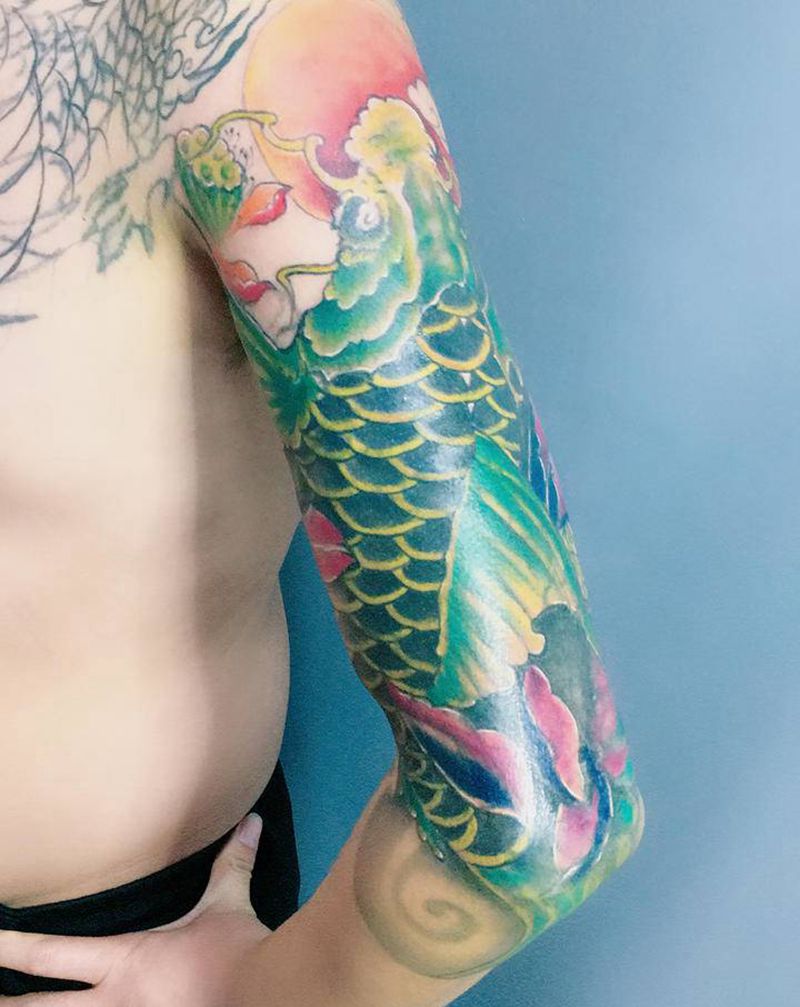 暴力盖中盖纹身图片_手臂新传统纹身图案