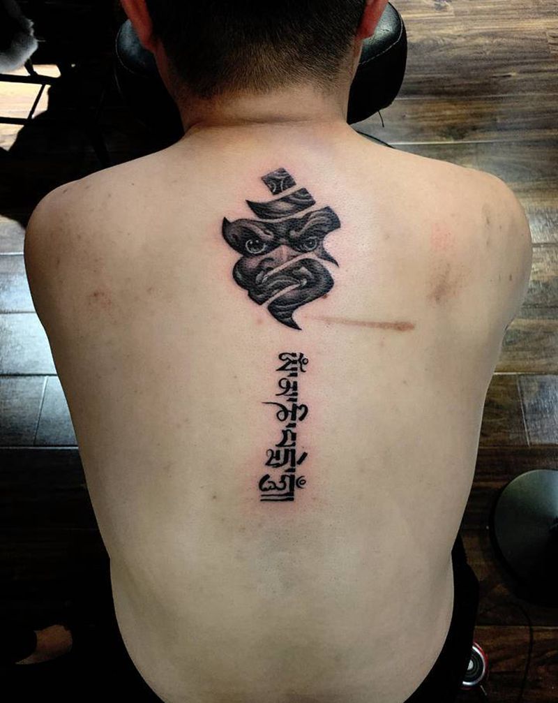 本命佛加六字真言纹身图片_背部老传统新传统纹身图案