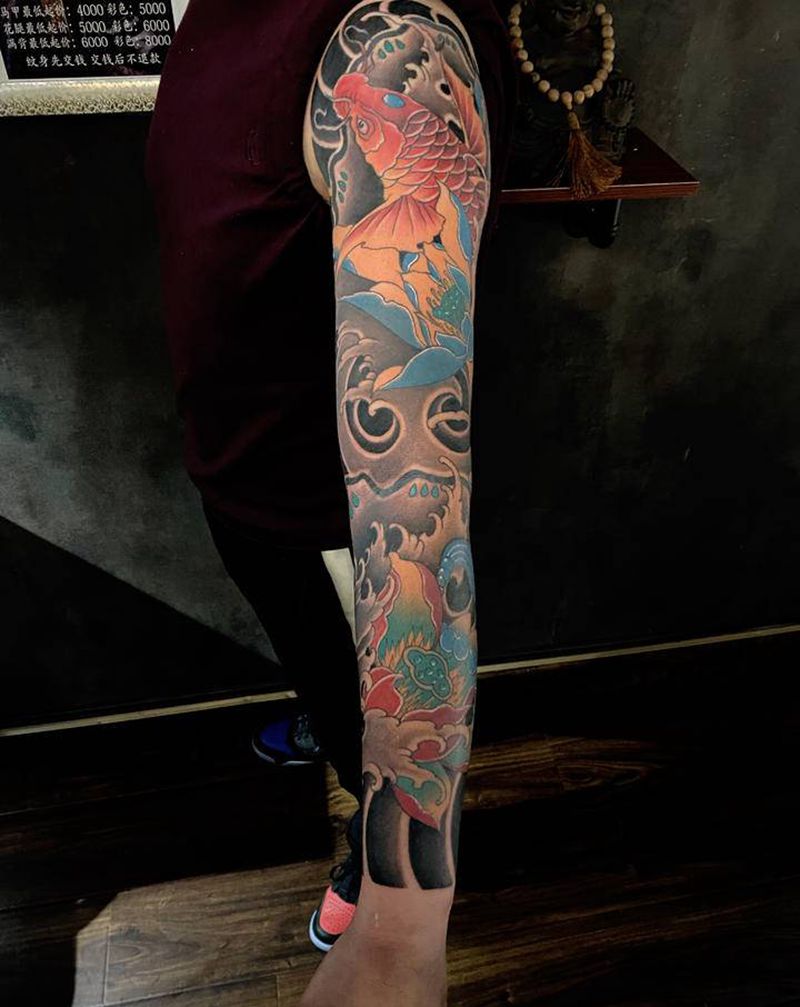花臂鱼纹身图片_老传统纹身图案