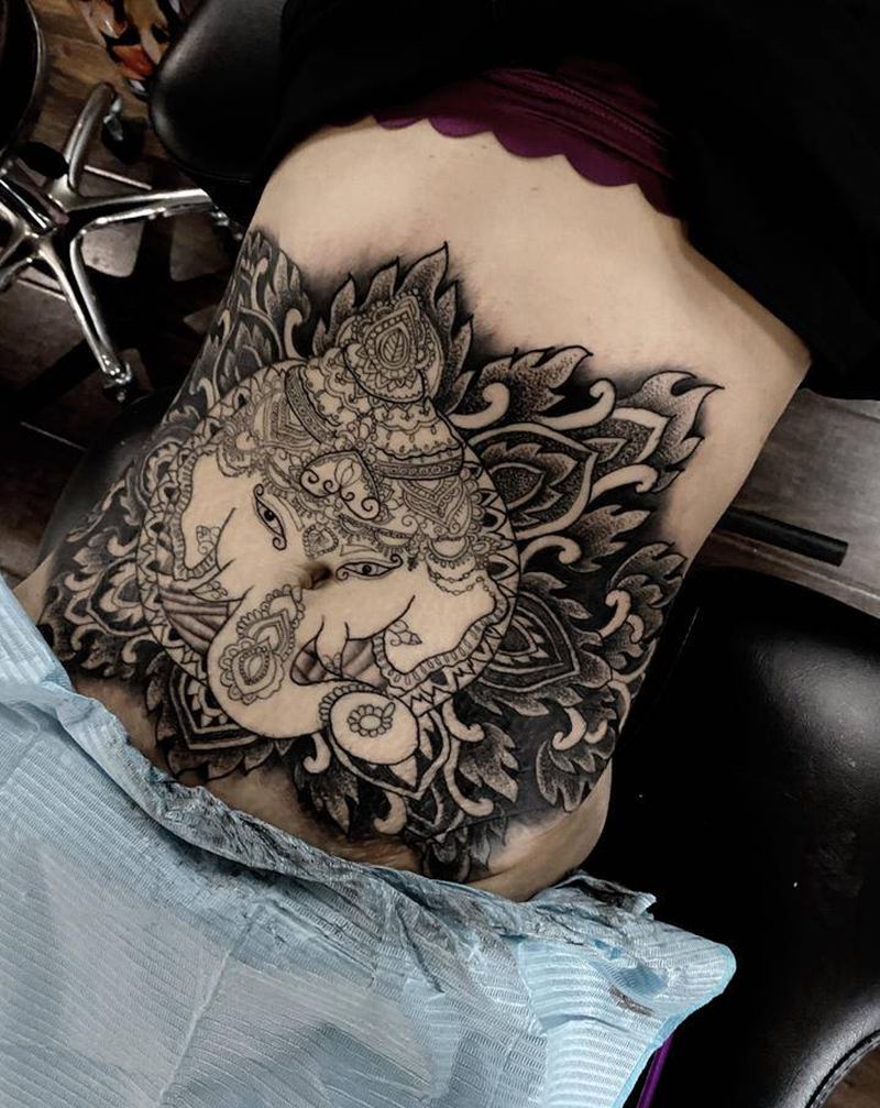 覆盖疤痕纹身图片_腹部点刺纹身图案