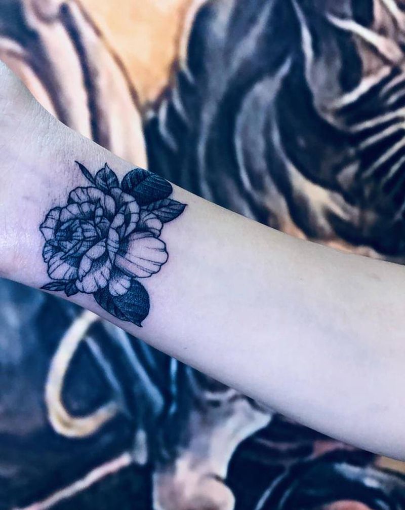 素花遮盖纹身图片_手臂纹身图案