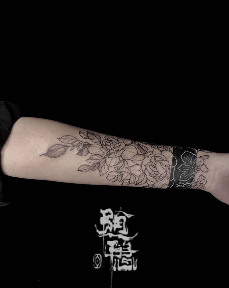 素花臂环纹身图片_手臂点刺纹身图案