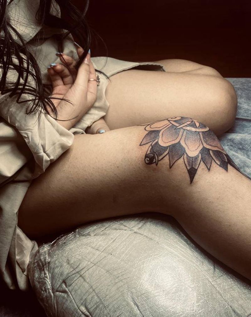 梵花爆膝纹身图片_腿部Old School纹身图案