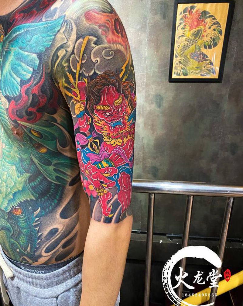 雷神纹身图片_手臂肩部老传统纹身图案