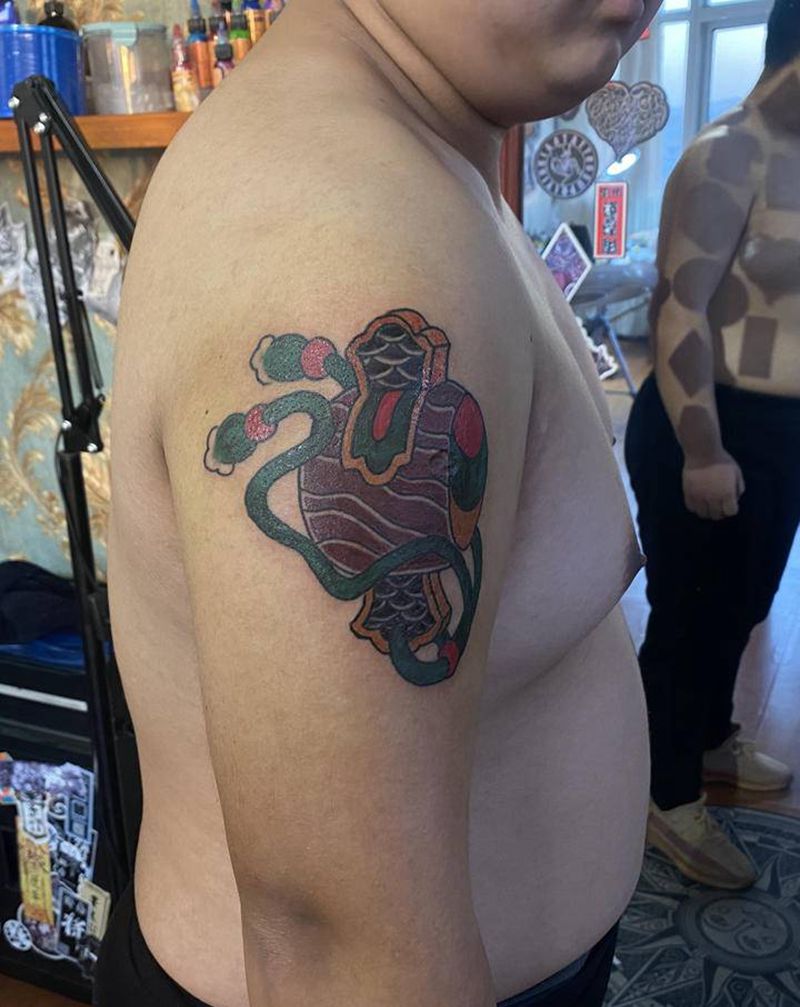 福锤纹身图片_手臂老传统纹身图案