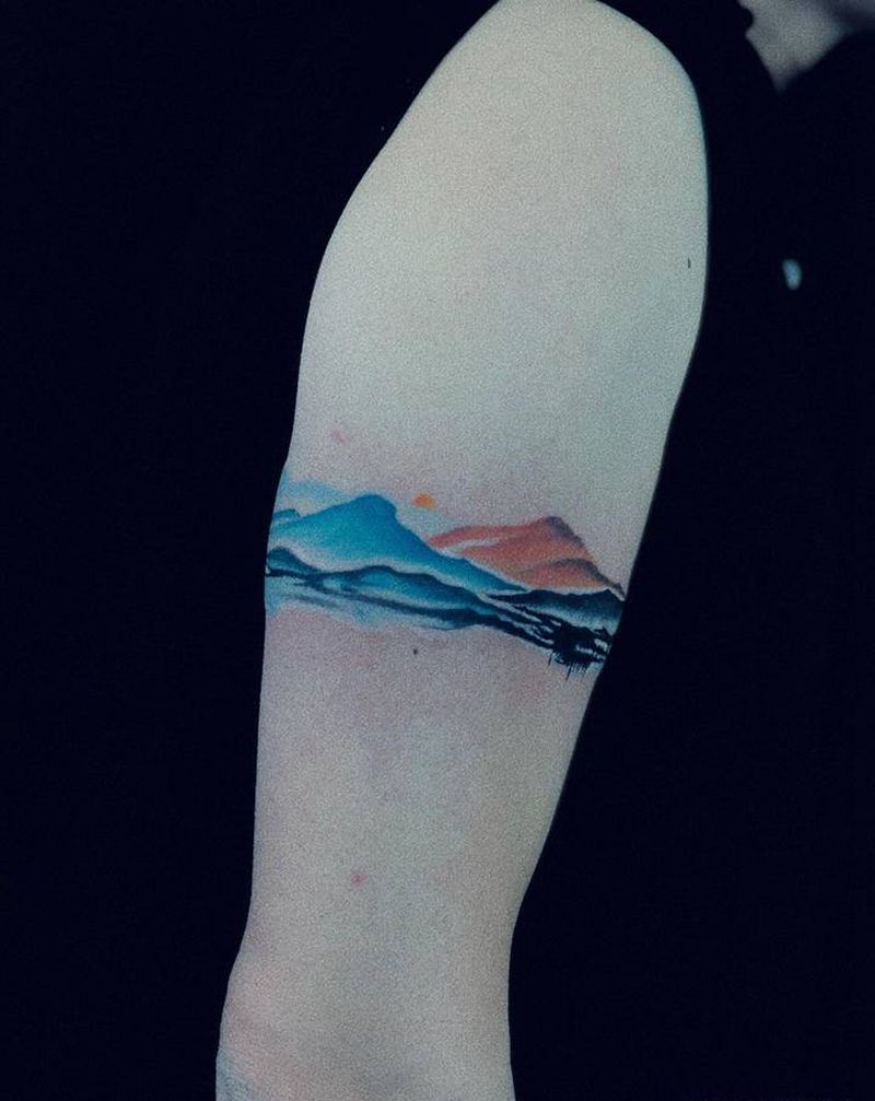 水墨纹身图片_手臂水墨纹身图案