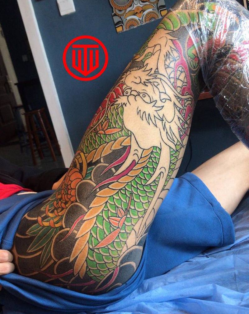 老传统 花腿龙纹身图片_腿部老传统纹身图案