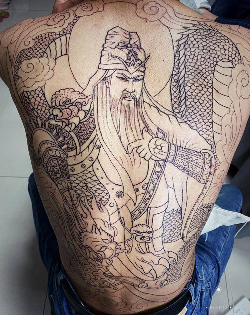 关二爷满背线条纹身图片_背部新传统纹身图案