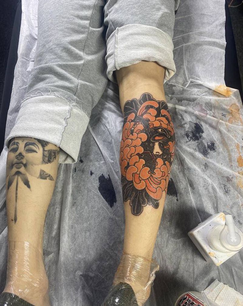 菊花青蛙纹身图片_腿部老传统纹身图案