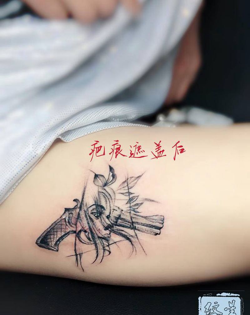 疤痕遮盖纹身图片_腿部几何点刺纹身图案