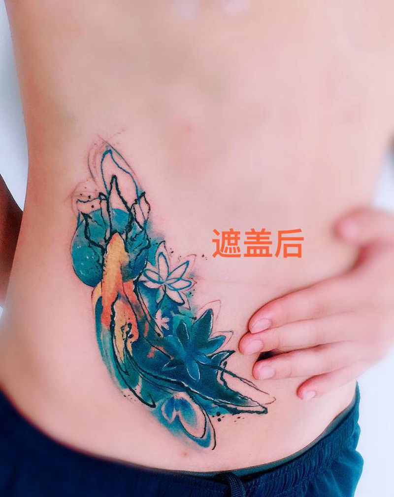 锦鲤，遮盖纹身图片_腹部水彩水墨纹身图案