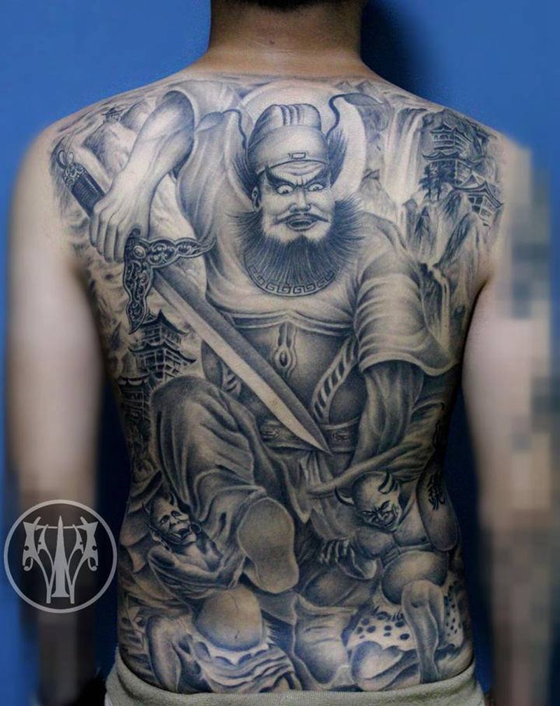 钟馗 恢复后效果纹身图片_背部新传统钟馗 天师纹身图案