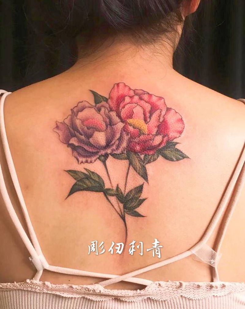 花纹身图片_背部纹身图案