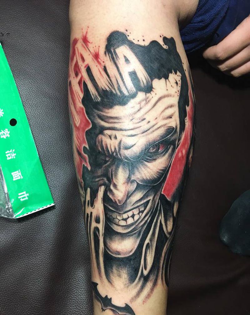 欧美包小腿纹身图片_腿部欧美包小腿纹身图案