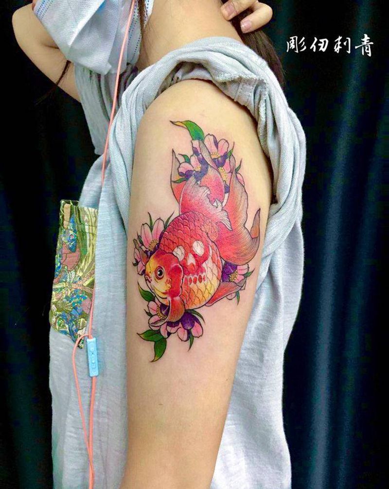 金鱼纹身图片_手臂纹身图案