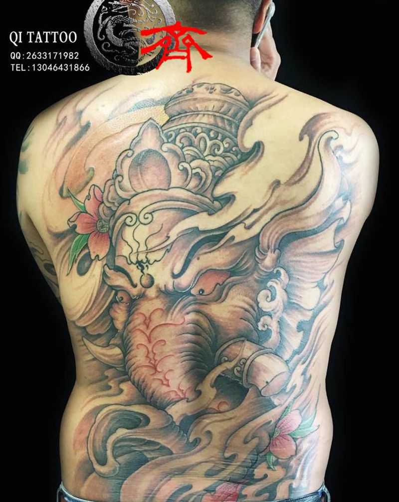 满背象神纹身图片_背部新传统满背  象神纹身图案