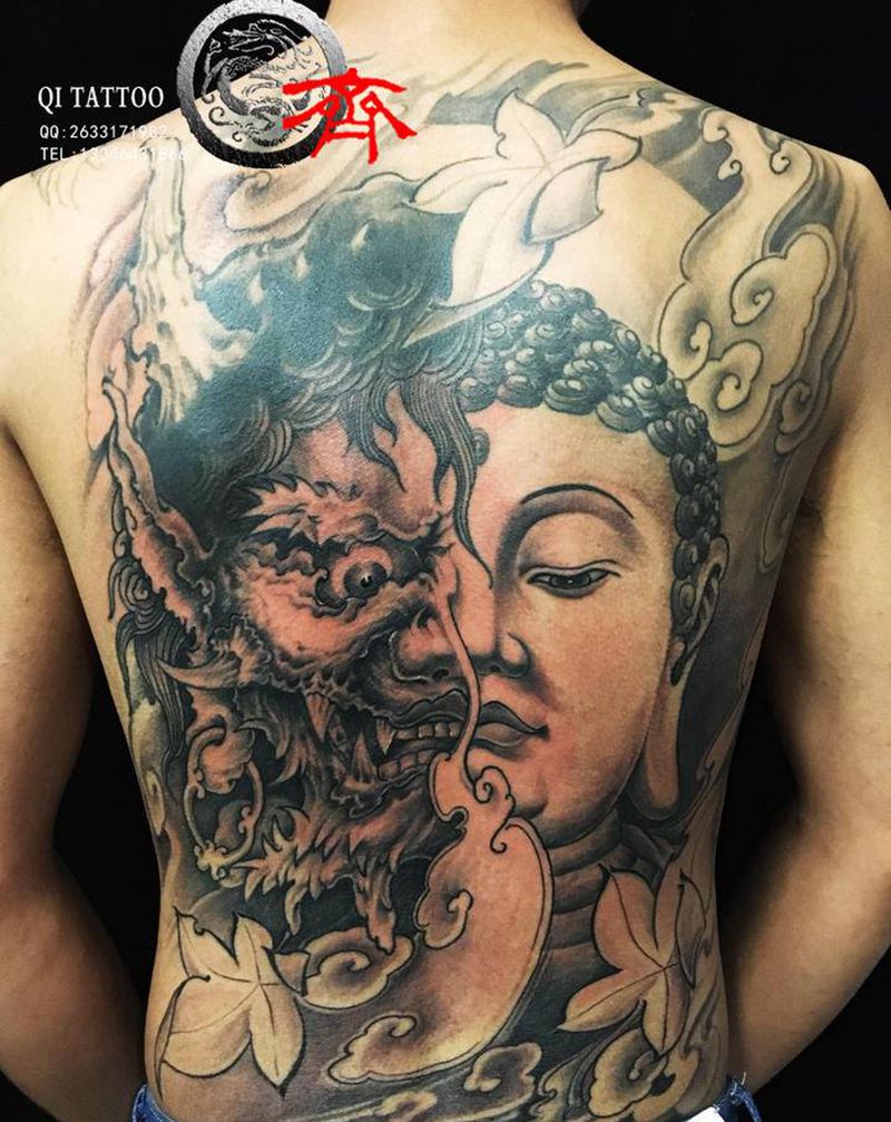 满背   佛魔 一念之间纹身图片_背部新传统满背佛魔纹身图案