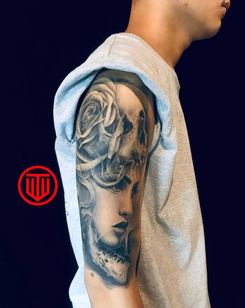 女人骷髅玫瑰花恢复后纹身图片_手臂欧美写实纹身图案