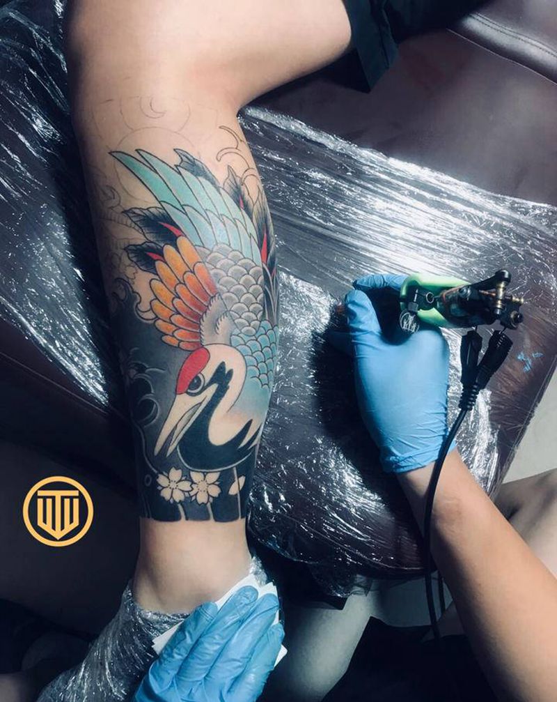 仙鹤   未完成纹身图片_腿部老传统纹身图案