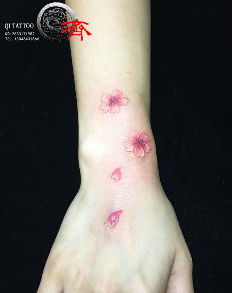 樱花纹身图片_手部纹身图案